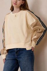 LIZAKOSHT  -  Contrast Round Neck Long Sleeve Sweatshirt
