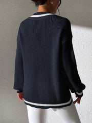 LIZAKOSHT - Contrast Trim V-Neck Long Sleeve Sweater