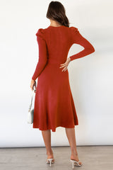 LIZAKOSHT - Round Neck Long Sleeve Tie Waist Sweater Dress