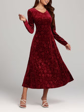 LIZAKOSHT - Flower Print V-Neck Long Sleeve Midi Dress
