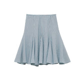 LIZAKOSHT - New women's clothing with sweet and western-style style, showing a slim and small plaid wave style wide swing skirt