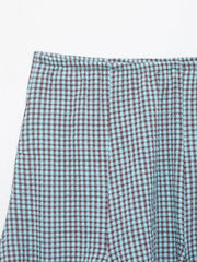 LIZAKOSHT - New women's clothing with sweet and western-style style, showing a slim and small plaid wave style wide swing skirt