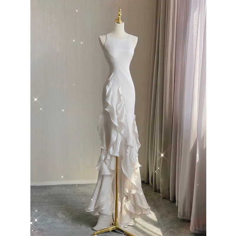 LIZAKOSHT -  Elegant White Round Neck Slim Fit Sleeveless Women Wedding Dress Evening Party Gown with Ruffles Vestidos De Novia