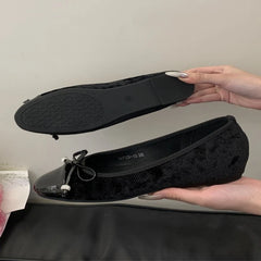 LIZAKOSHT - Comfortable Round Toe Women Flats Sweet Bow Designer Women Brand Shoes Elegant Lace Shallow Women Ballet Shoes Zapatos Muje