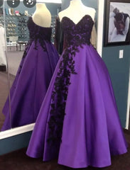 LIZAKOSHT - Purple and black Wedding Dress Lace Appliques A-Line Sleeveless Satin Vintage Gothic Bridal Gowns Floor Length Customized