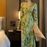 LIZAKOSHT - V-neck Printed Chiffon Floral Dress for Women Vacation Style French Retro Temperament Waist-hugging Long Skirt
