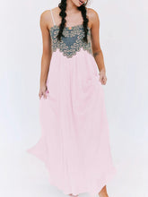 LIZAKOSHT - The Retro and Elegant Halter Dress for The Spring Exudes A Sense of Sophistication