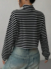 LIZAKOSHT - Spring and Autumn New Knitted Women's Casual Black and White Striped Fashion Design High Neck Long Sleeve T-Shirt