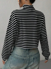 LIZAKOSHT - Spring and Autumn New Knitted Women's Casual Black and White Striped Fashion Design High Neck Long Sleeve T-Shirt