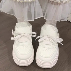 LIZAKOSHT - Heart Platform Sports Shoes Woman Fashion Ventilated Sweet Platform Sneakers Korean Style Versatile Casual Female Shoes