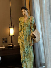 LIZAKOSHT - V-neck Printed Chiffon Floral Dress for Women Vacation Style French Retro Temperament Waist-hugging Long Skirt