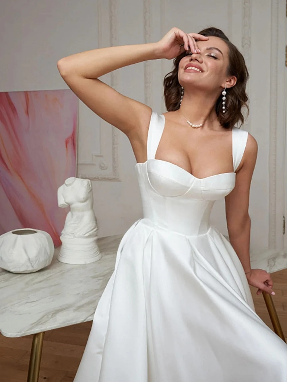 Lizakosht Short Wedding Dress Sexy Sweetheart Sleeveless Simple Bridal Gowns Modern Mid-Calf Satin Bride Dresses Backless
