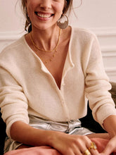 LIZAKOSHT - Button Down Long Sleeve Sweater