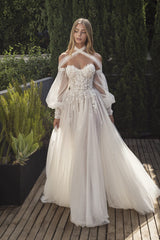 Lizakosht Soft Tulle Boho Wedding Dress Long Puff Sleeve Floral Lace Pearls Bride Dress 2022 Beach Off Shoulder Wedding Party Gowns