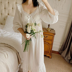 White Cotton Night Dress Women Autumn Long Sexy Nighty Peignoirs Lolita Vintage Nightgowns Romantic Princess Sleepwear