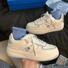 Lizakosht New Designer Sneakers Shoes Women Platform White Casual Shoes Fashion Sneakers Platform Basket Lace-Up Casual Chunky Shoes