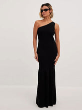 Lizakosht Fashion One Shoulder Knitted Patchwork Maxi Dress Women Diagonal Collar Sleeveless Bodycon Dresses Summer Beach Vacation Robe