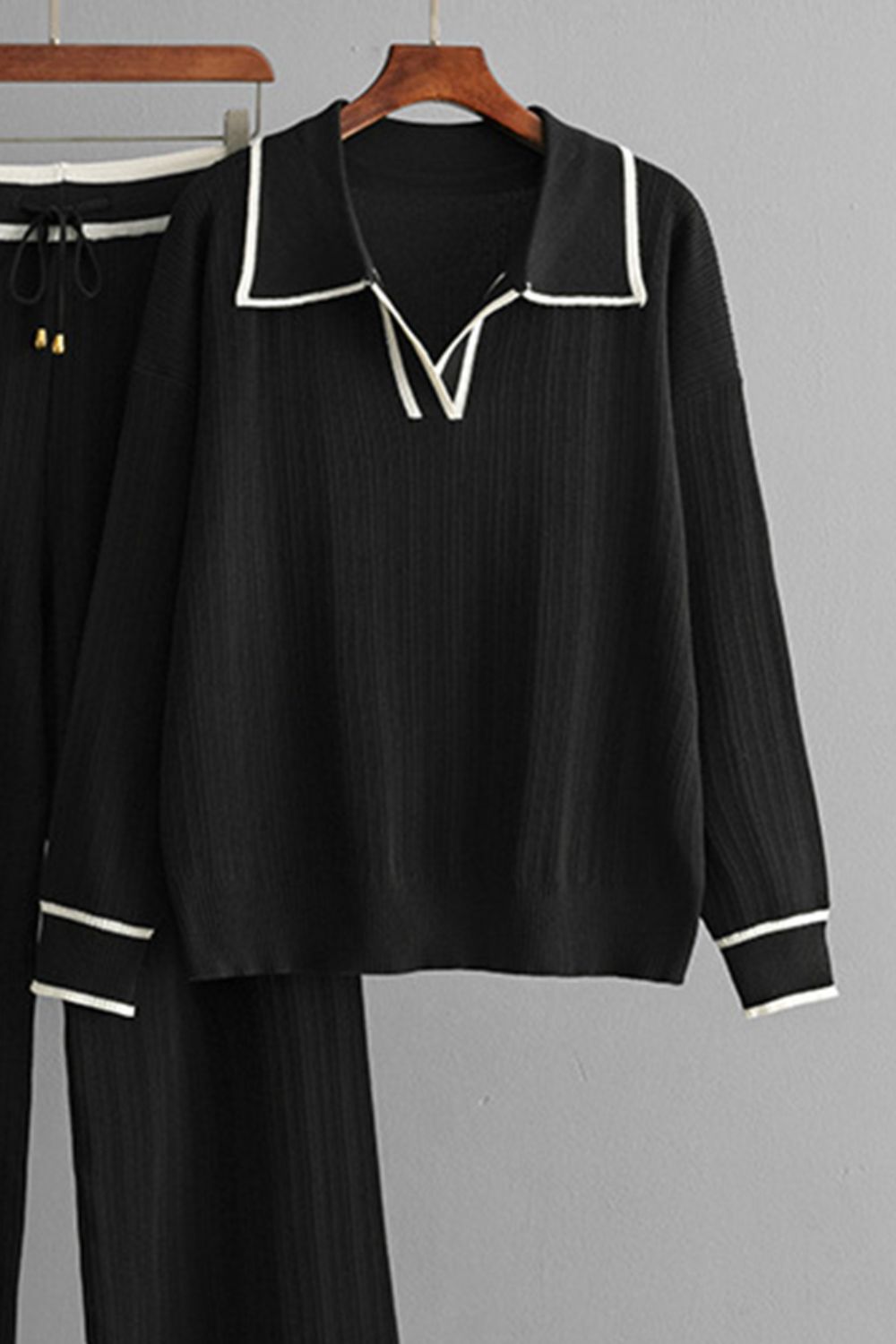 LIZAKOSHT  -  Contrast Trim Johnny Collar Top and Drawstring Pants Sweater Set