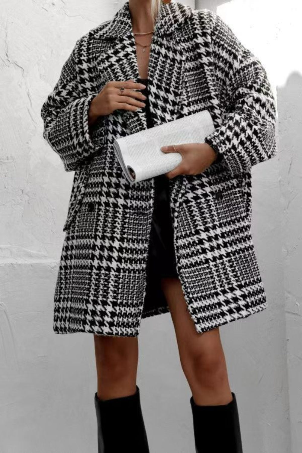LIZAKOSHT  -  Houndstooth Collared Neck Long Sleeve Coat with Pockets