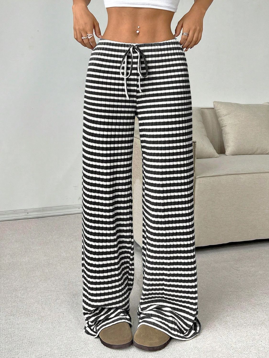LIZAKOSHT  -  Tied Striped Wide Leg Pants