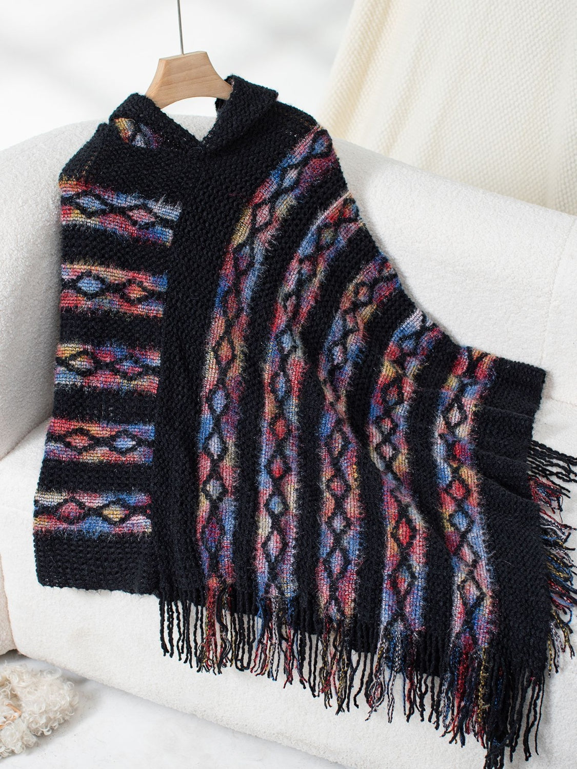 LIZAKOSHT  -  Fringe Contrast Hooded Poncho