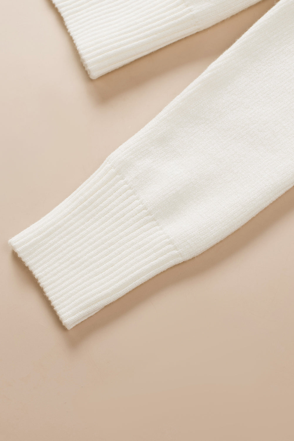 LIZAKOSHT  -  Sweetheart Neck Long Sleeve Sweater