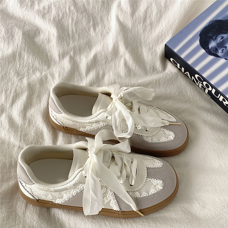 LIZAKOSHT  -  Women's Stylish Two-Tone Color Block Casual Sneakers - Design, Faux Cover Upper, Rubber Sole, Lace-Up Closure, Comfortable EVA Insole, Perfect for Casual Attire