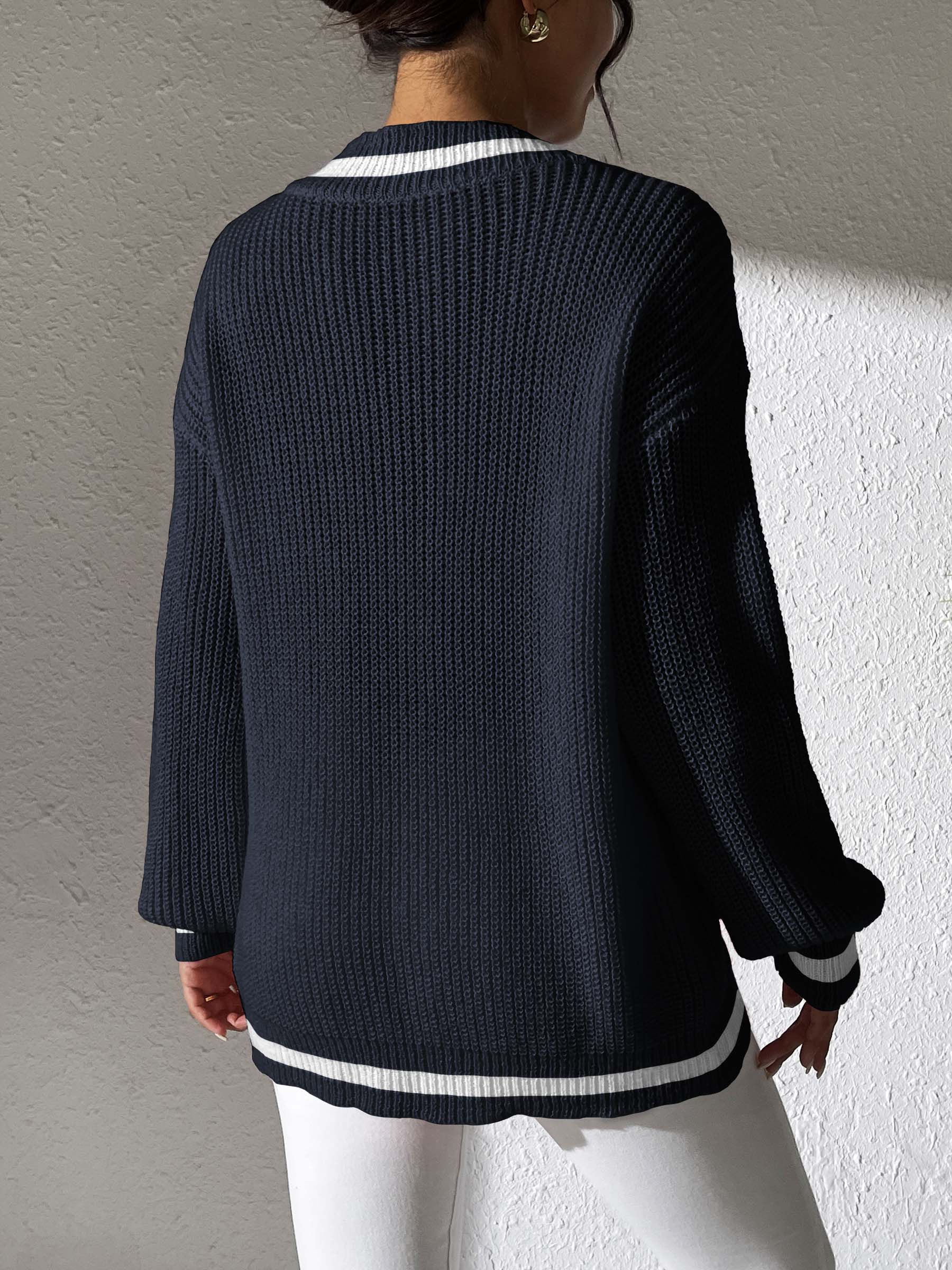 LIZAKOSHT  -  Contrast Trim V-Neck Long Sleeve Sweater