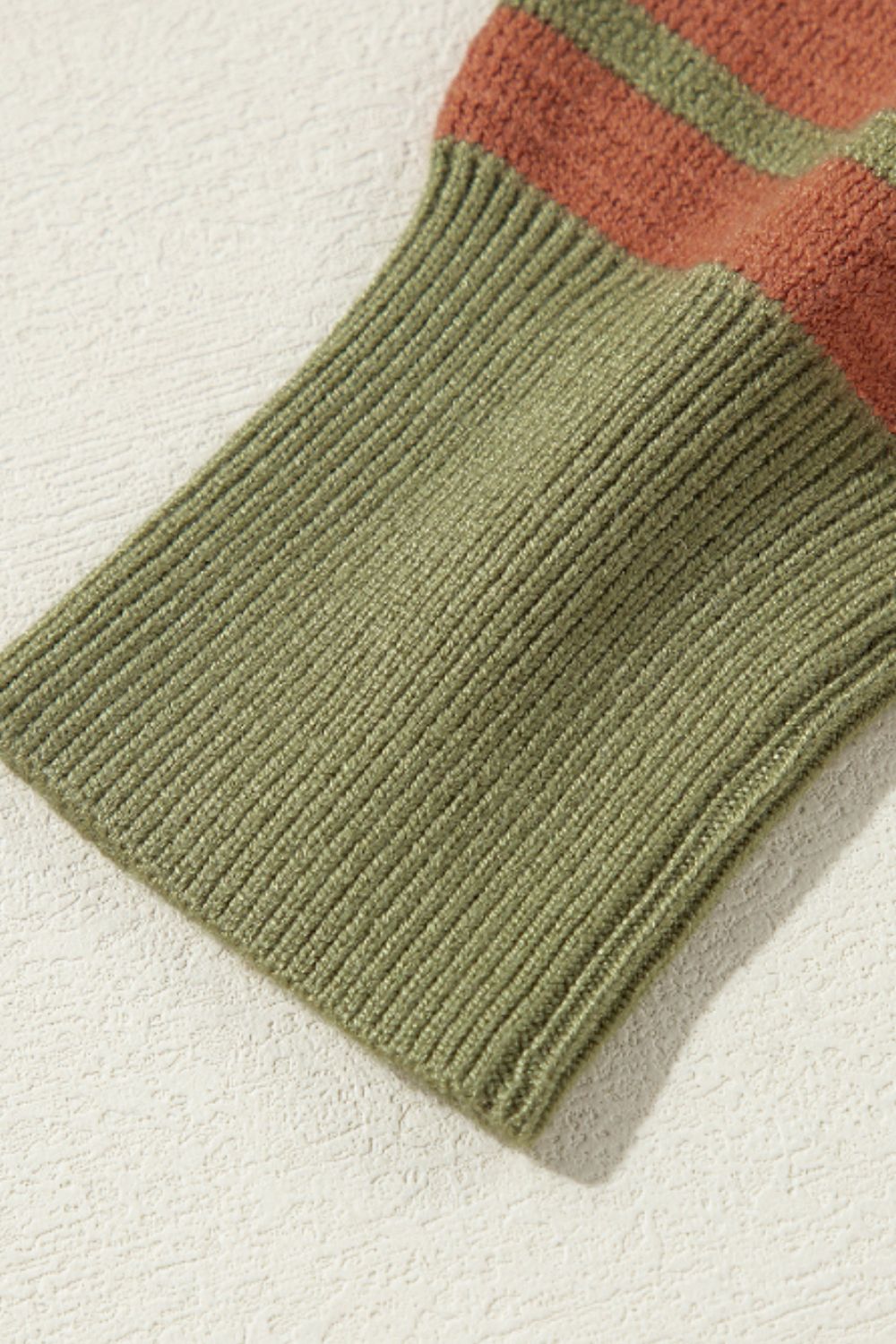 LIZAKOSHT  -  Striped Round Neck Long Sleeve Sweater