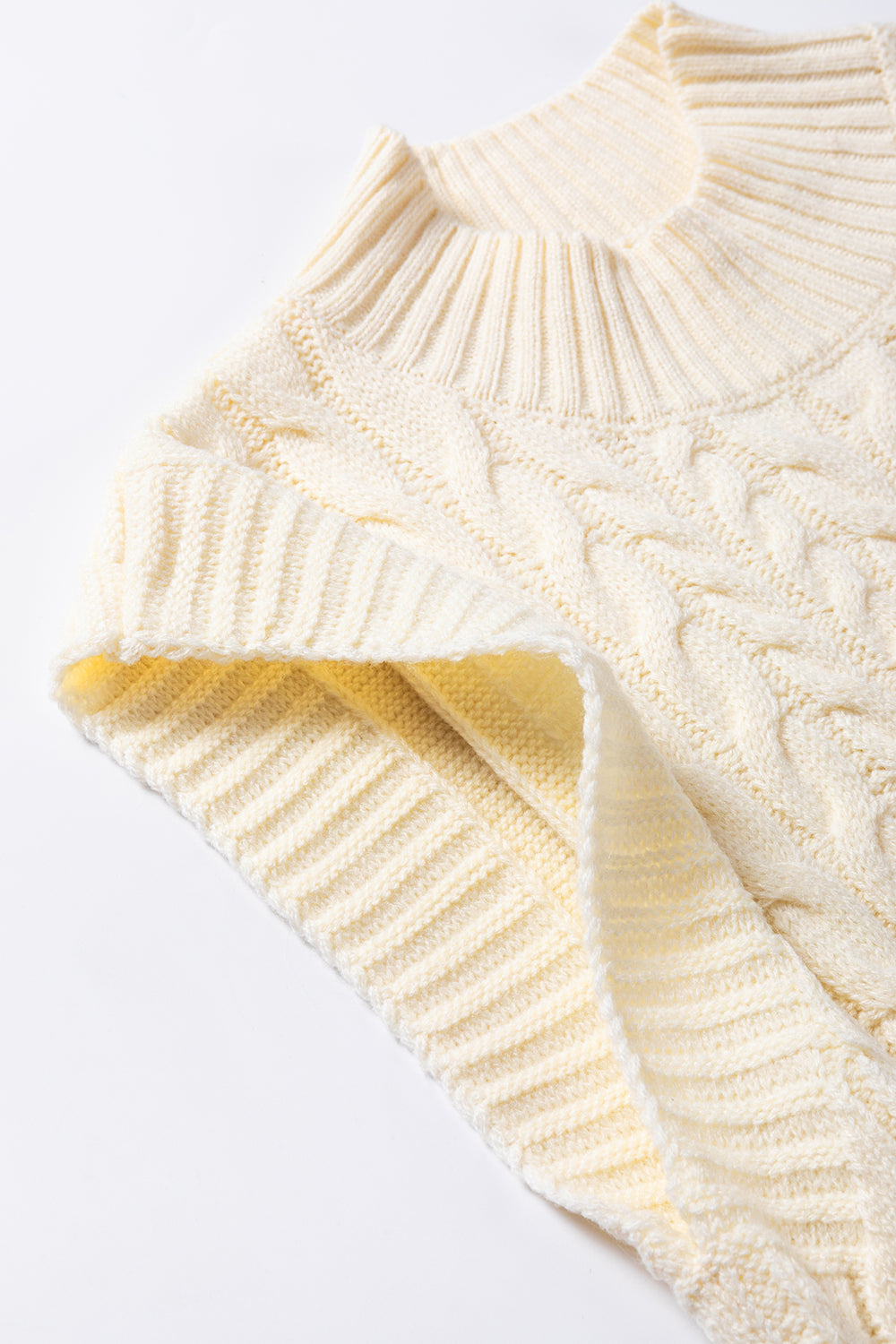 LIZAKOSHT  -  Cable Knit Turtleneck Sweater Vest