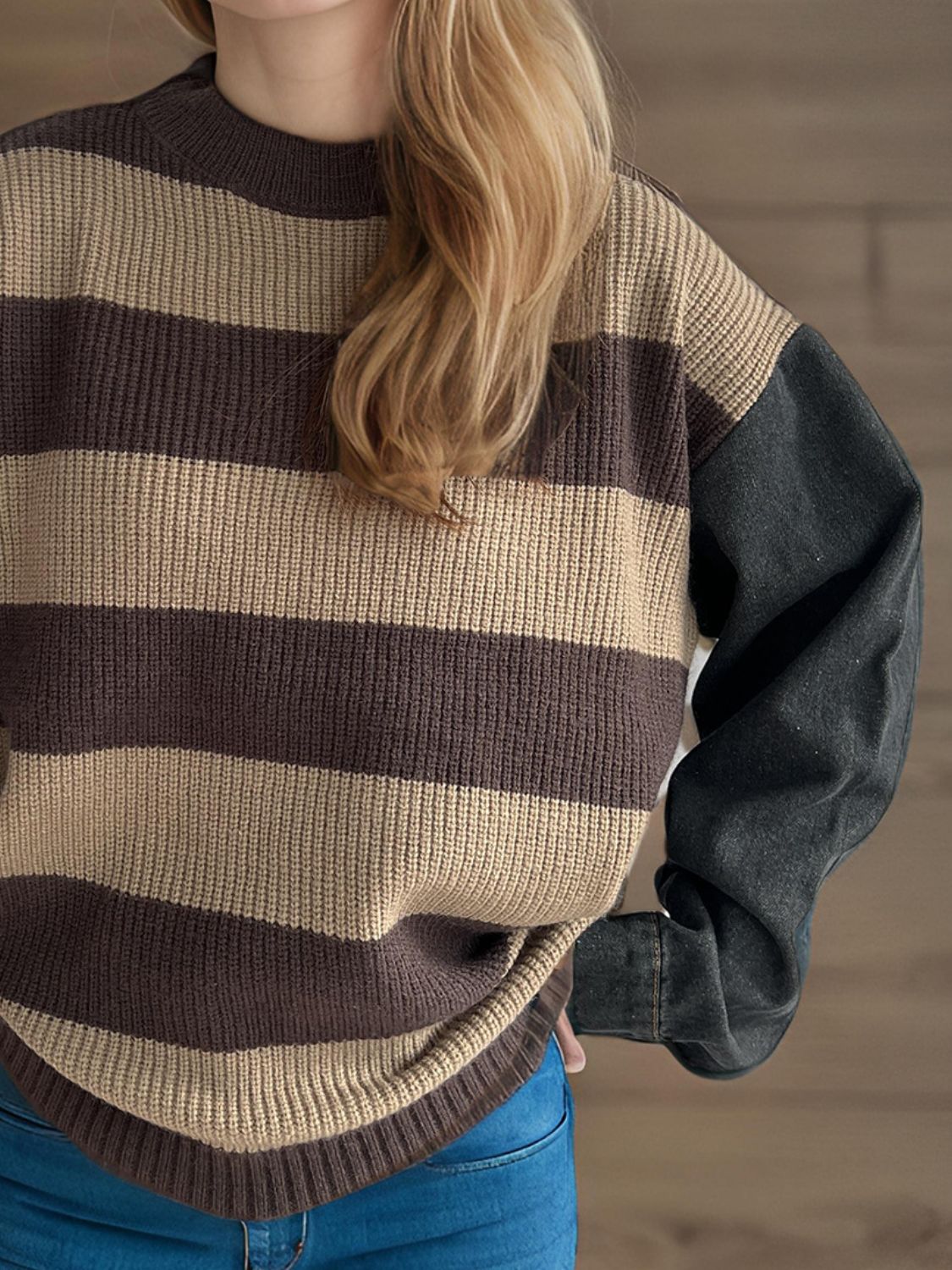LIZAKOSHT  -  Contrast Round Neck Long Sleeve Sweater