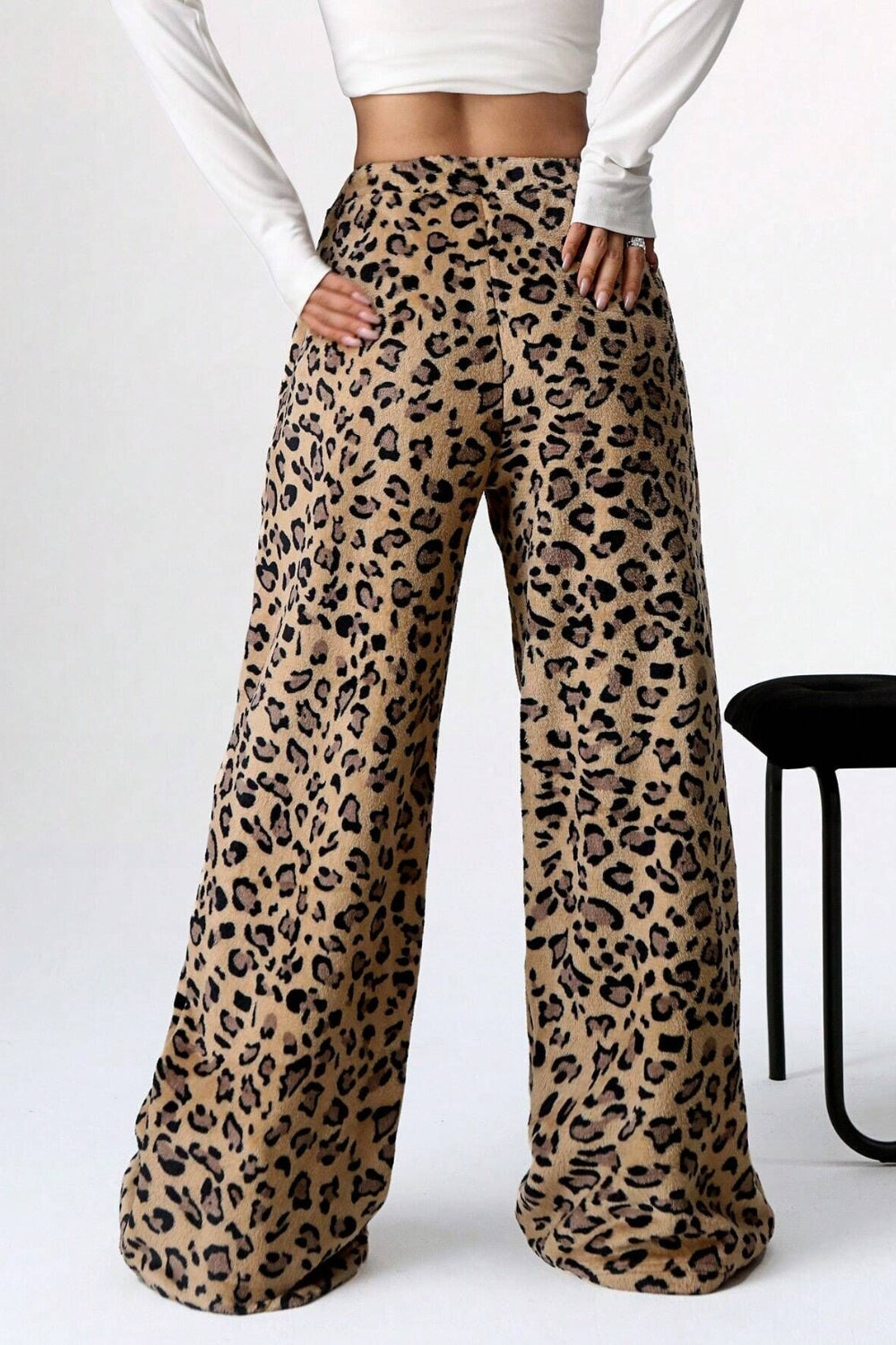 LIZAKOSHT  -  Leopard Wide Leg Pants