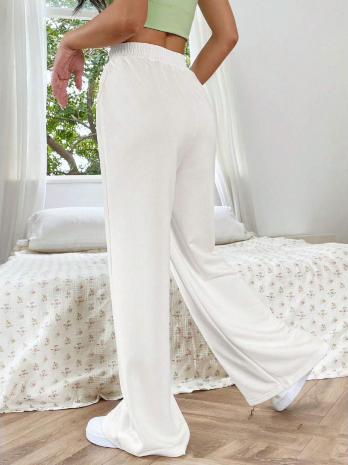 LIZAKOSHT  -  Elastic Waist Wide Leg Pants