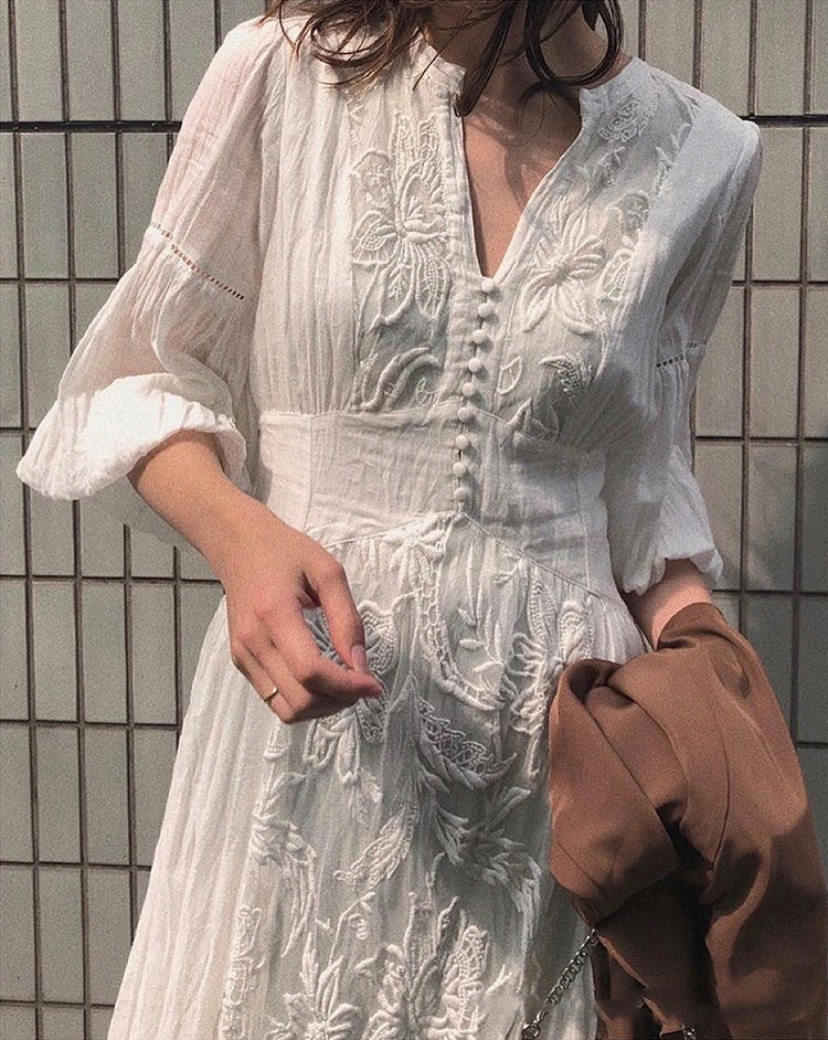 Lizakosht White Floral Embroidery Maxi Dress Vintage Boho Long Lantern Sleeve Dress Women V-neck Holiday Sexy Ladies Dresses