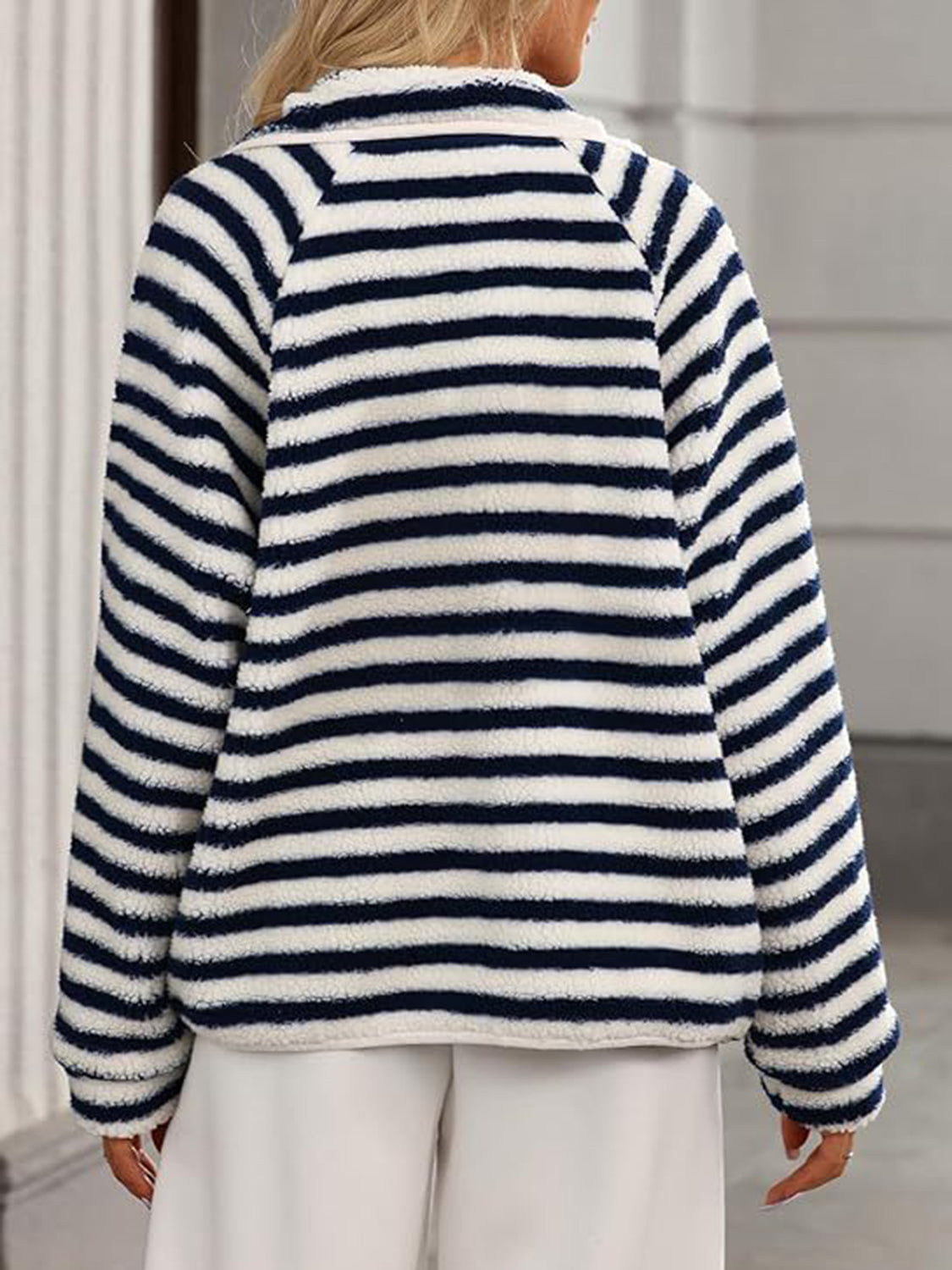 LIZAKOSHT  -  Pocketed Half Snap Sherpa Jacket