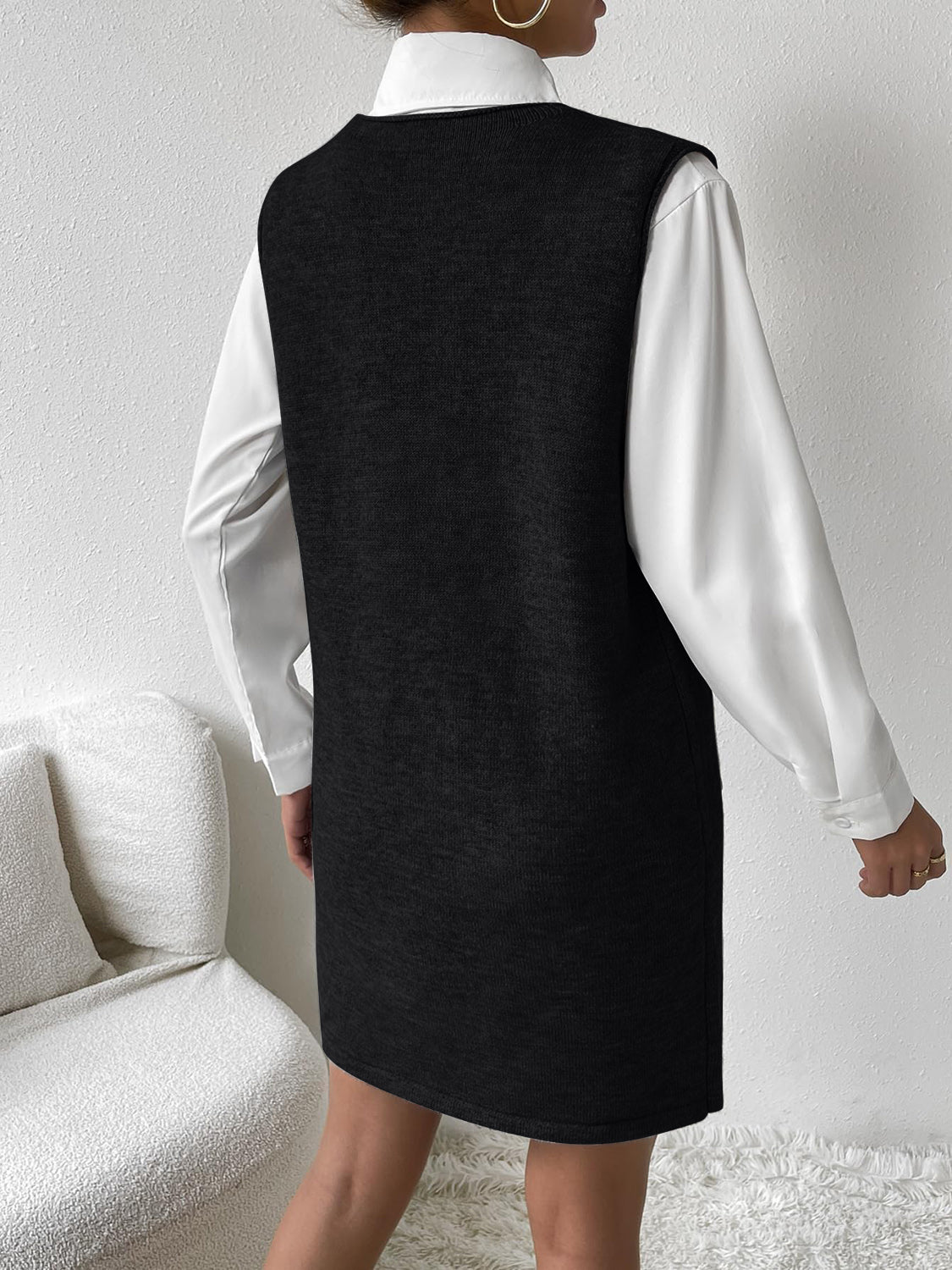 LIZAKOSHT  -  V-Neck Sleeveless Sweater Dress with Pockets