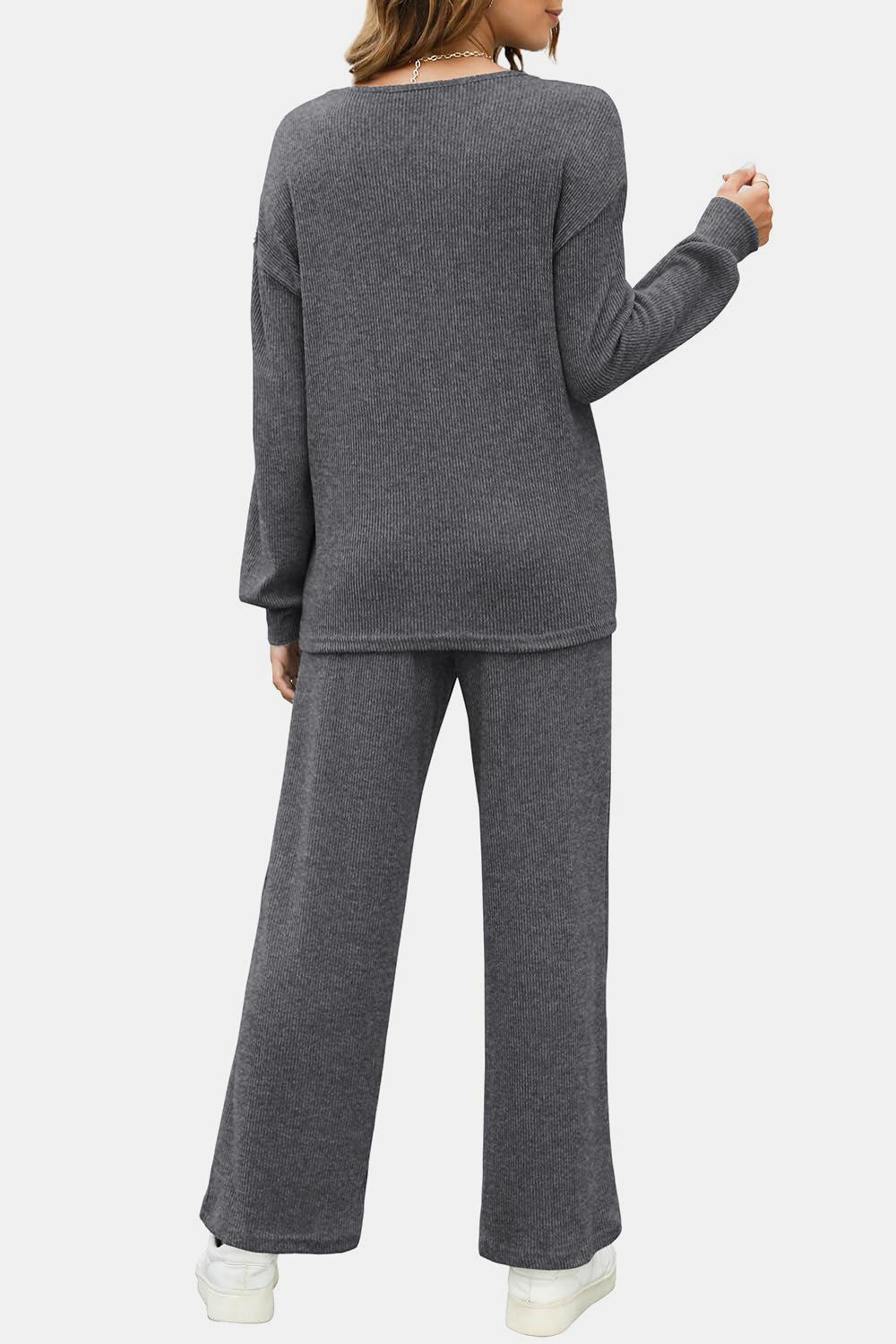 LIZAKOSHT  -  Round Neck Long Sleeve Top and Pants Set