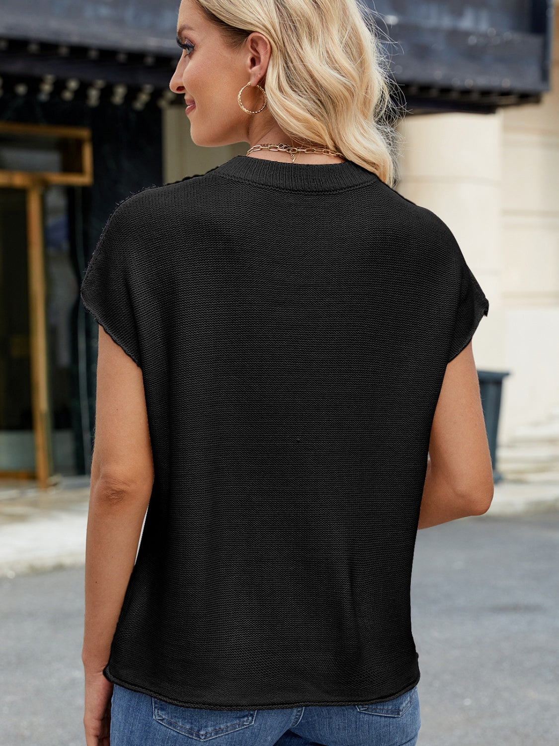 LIZAKOSHT  -  Exposed Seam Round Neck Short Sleeve Sweater