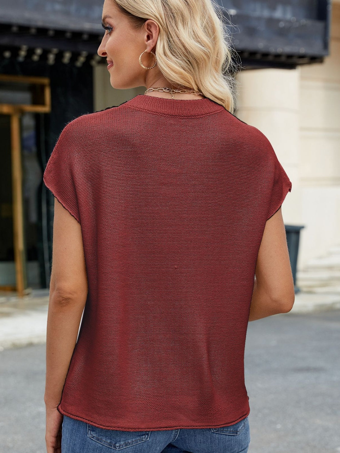 LIZAKOSHT  -  Exposed Seam Round Neck Short Sleeve Sweater