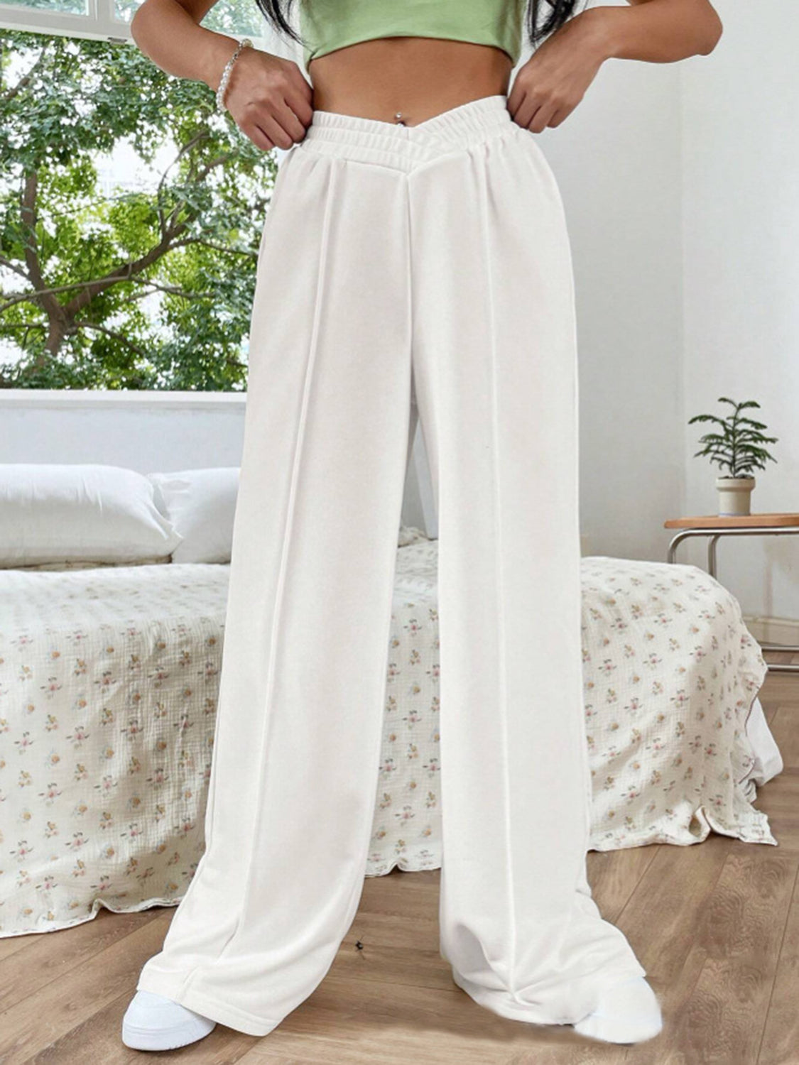 LIZAKOSHT  -  Elastic Waist Wide Leg Pants