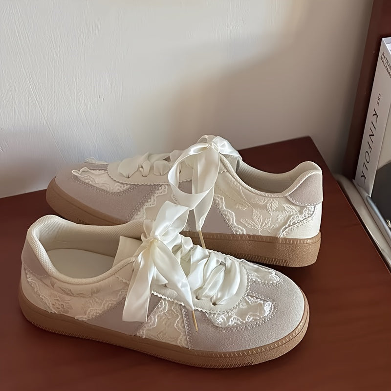 LIZAKOSHT  -  Women's Stylish Two-Tone Color Block Casual Sneakers - Design, Faux Cover Upper, Rubber Sole, Lace-Up Closure, Comfortable EVA Insole, Perfect for Casual Attire
