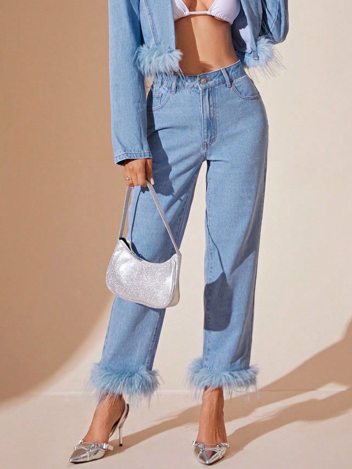 LIZAKOSHT  -  Plush Hem High Rise Straight Jeans
