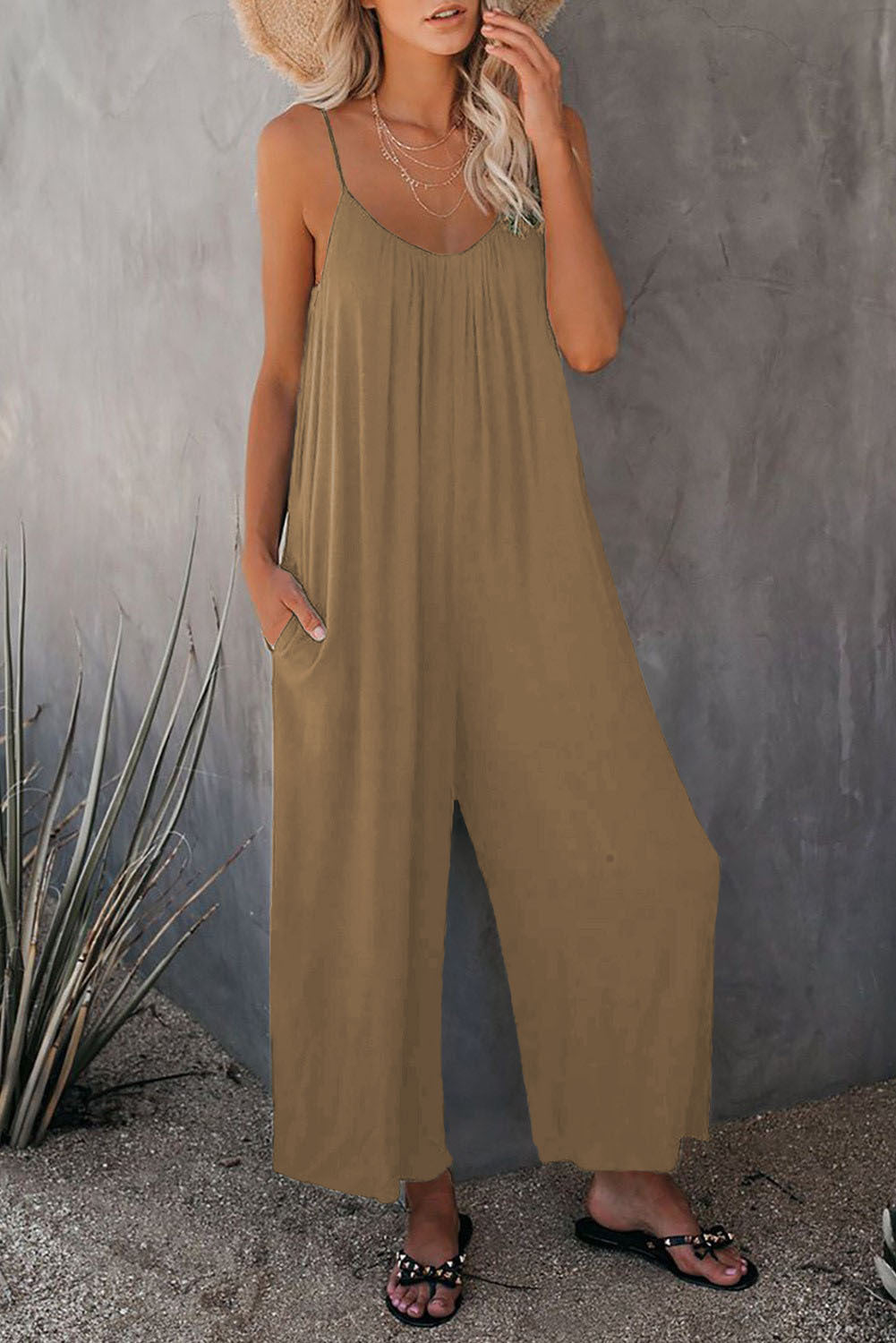 Women's Simple Adjustable Strap Sleeveless Wide Leg Jumpsuit with Pockets for Spring, Summer Clothes Women, Lady Breathable Solid Loose Cami Jumpsuit for Women, New Trendy Comfort Summer One-Piece, Matching Long Pants Playsuit, Womenswear Overalls