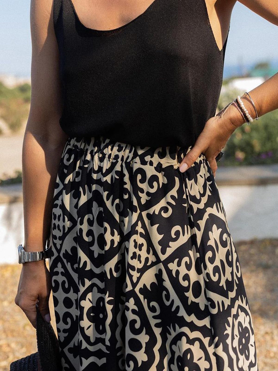 LIZAKOSHT  -  Geometric Elastic Waist Maxi Skirt