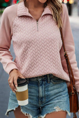LIZAKOSHT  -  Textured Quarter Zip Long Sleeve Sweatshirt