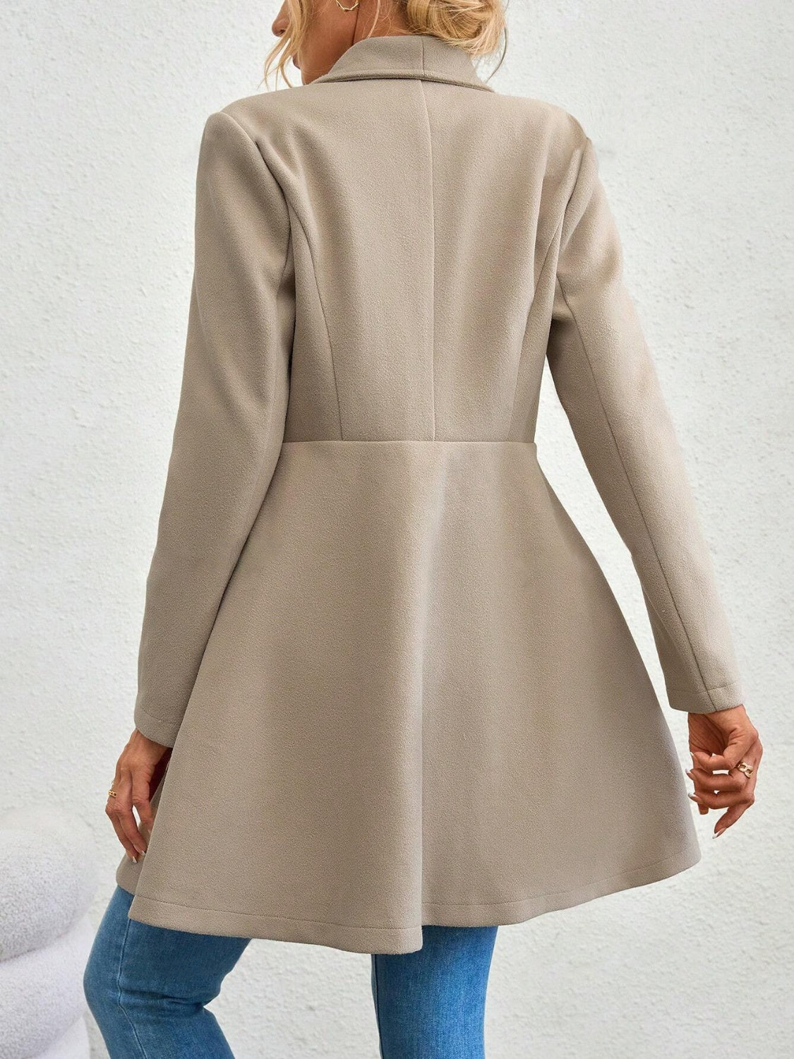 LIZAKOSHT  -  Collared Neck Button Up Long Sleeve Coat