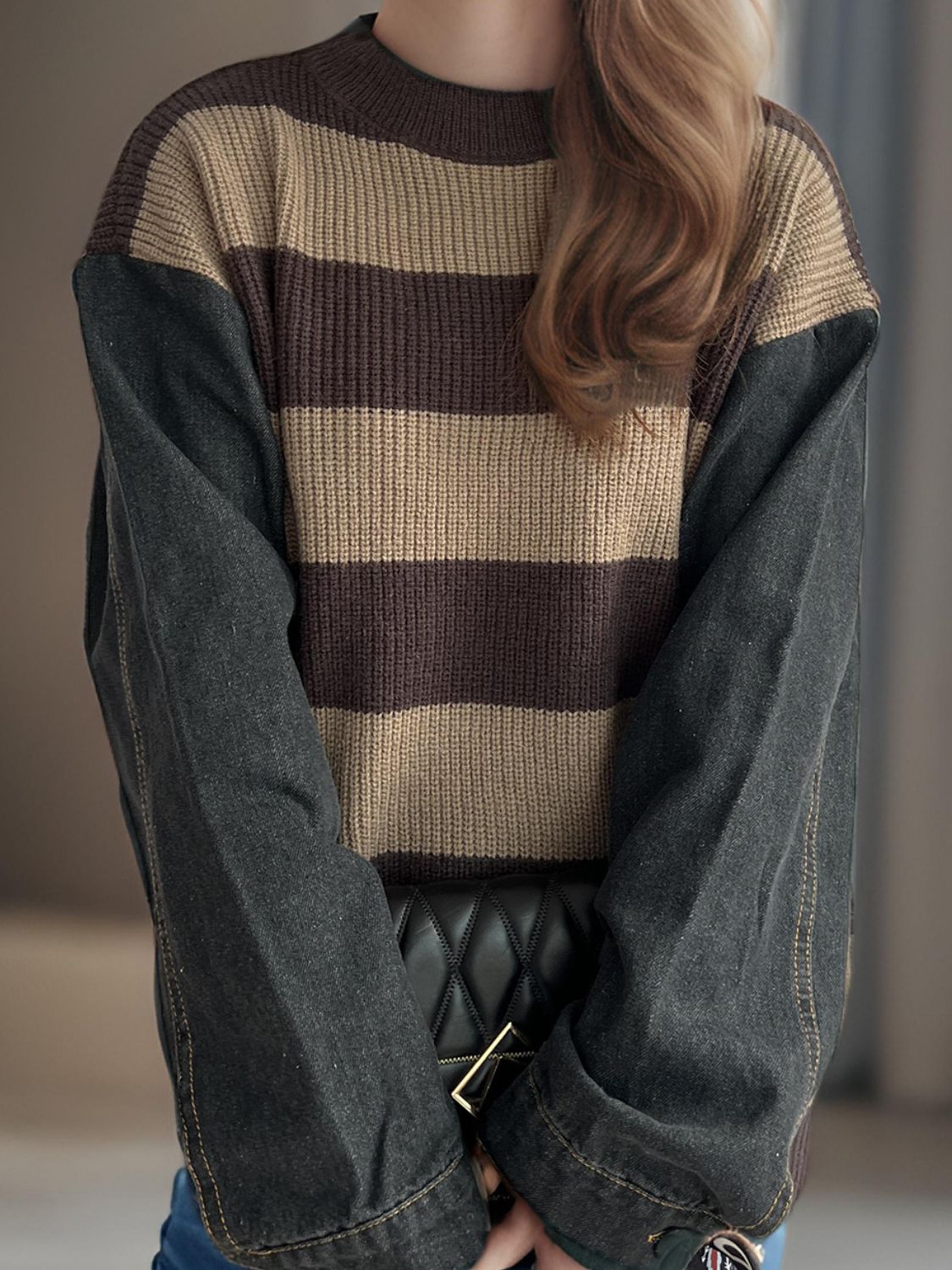 LIZAKOSHT  -  Contrast Round Neck Long Sleeve Sweater
