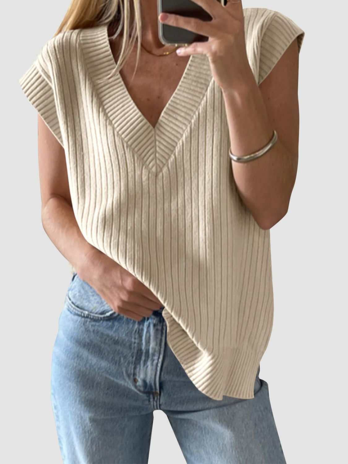 LIZAKOSHT  -  Ribbed V-Neck Sweater Vest