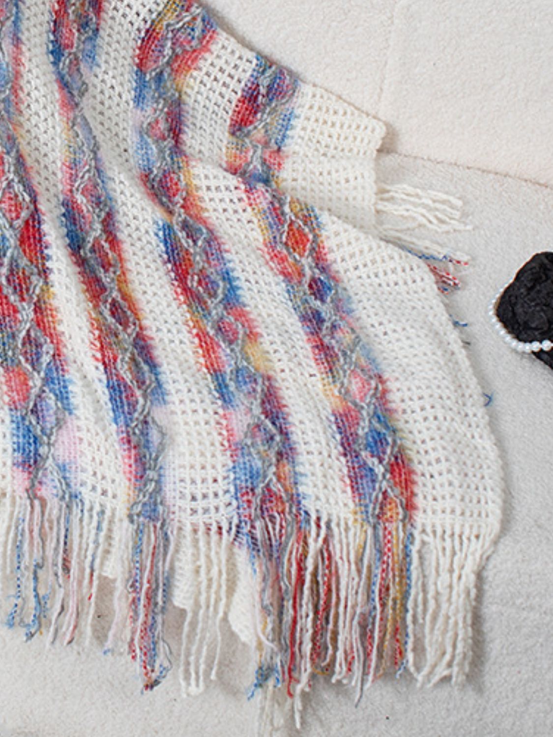 LIZAKOSHT  -  Fringe Contrast Hooded Poncho