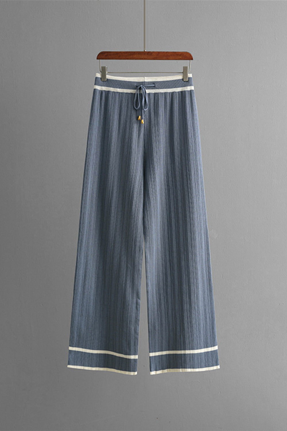 LIZAKOSHT  -  Contrast Trim Johnny Collar Top and Drawstring Pants Sweater Set